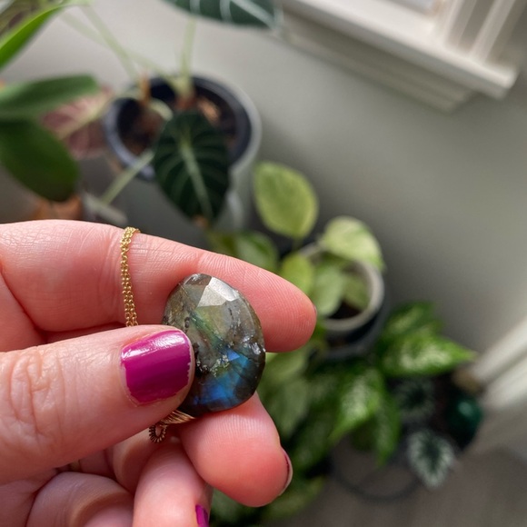 Labradorite Necklace - Picture 6 of 6